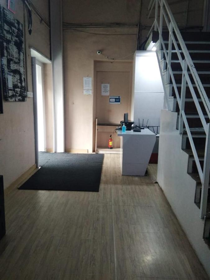 Abuzz Sewri Hostel Mumbai Exterior photo